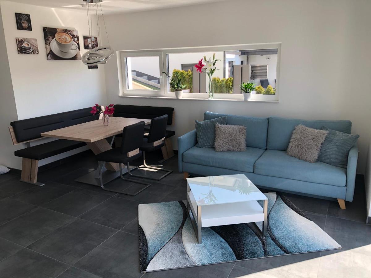 Moderne Mit Terrasse Und Garten Apartment Verwaltungsgemeinschaft Haldenwang