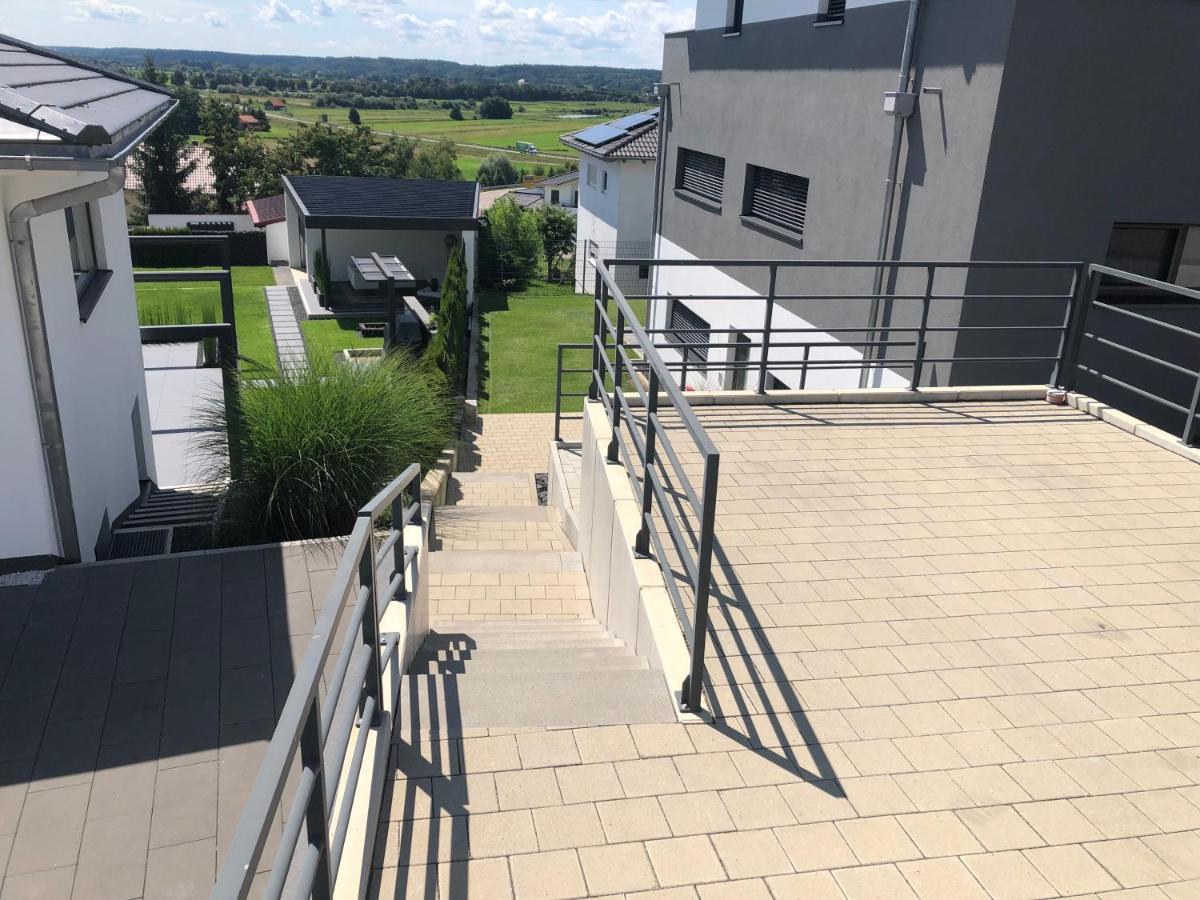 Moderne Mit Terrasse Und Garten Apartment Verwaltungsgemeinschaft Haldenwang