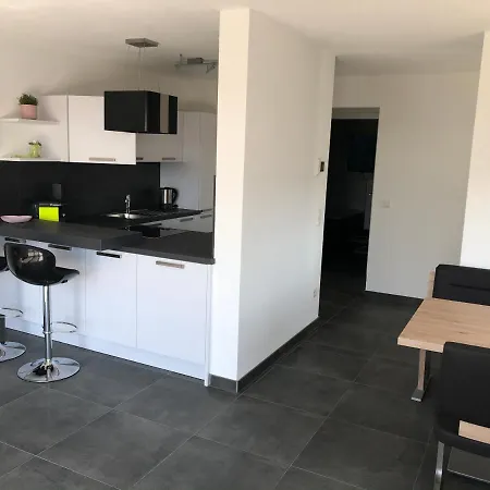 Moderne Ferienwohnung Mit Terrasse Und Garten Verwaltungsgemeinschaft Haldenwang Exterior photo