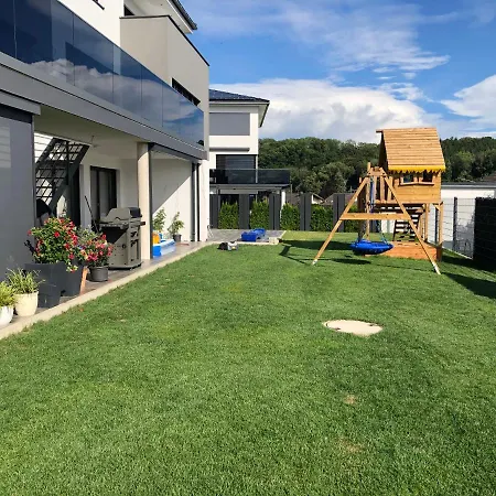 Moderne Ferienwohnung Mit Terrasse Und Garten Verwaltungsgemeinschaft Haldenwang Exterior photo