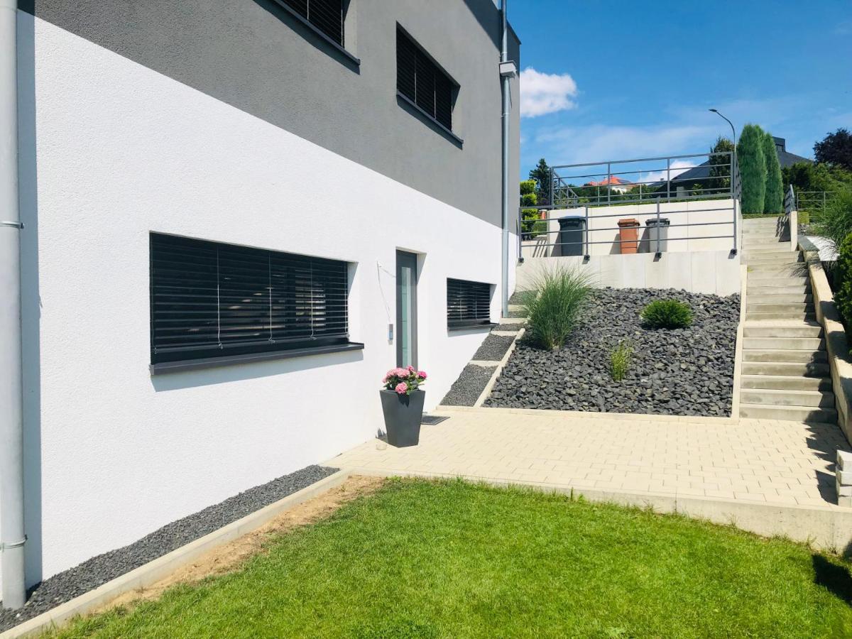 Moderne Mit Terrasse Und Garten *